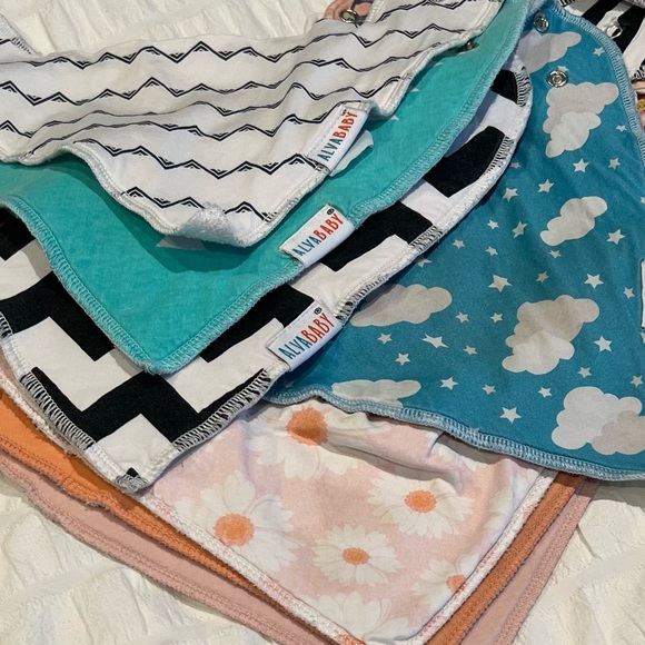 Baby Drool Bib Haul-23! - Picture 2 of 6